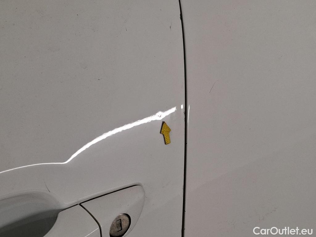  Citroen  C3  Société Feel 1.5 BlueHDI 100CV BVM6 E6d #8