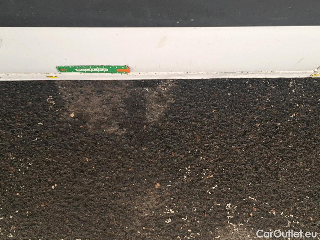  Nissan  NV400 NISSAN  / 2014 / 4P / Fourgon tôlé L2H2 2.3 dCi 165 EUVI S/S 3t5 N-Connecta #19