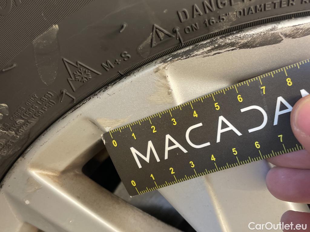  Volkswagen  Touran  Lounge Business BMT/Start-Stopp 2.0 TDI 120CV BVM6 E6d #17