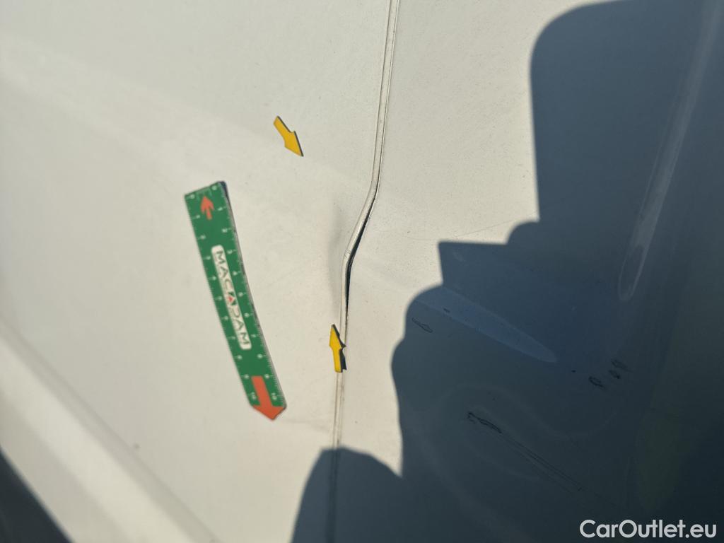  Fiat  Ducato FIAT  VU 4p Fourgon Maxi 3 5 XL H2 2 3 Mjet 130 Pack Pro Nav #24