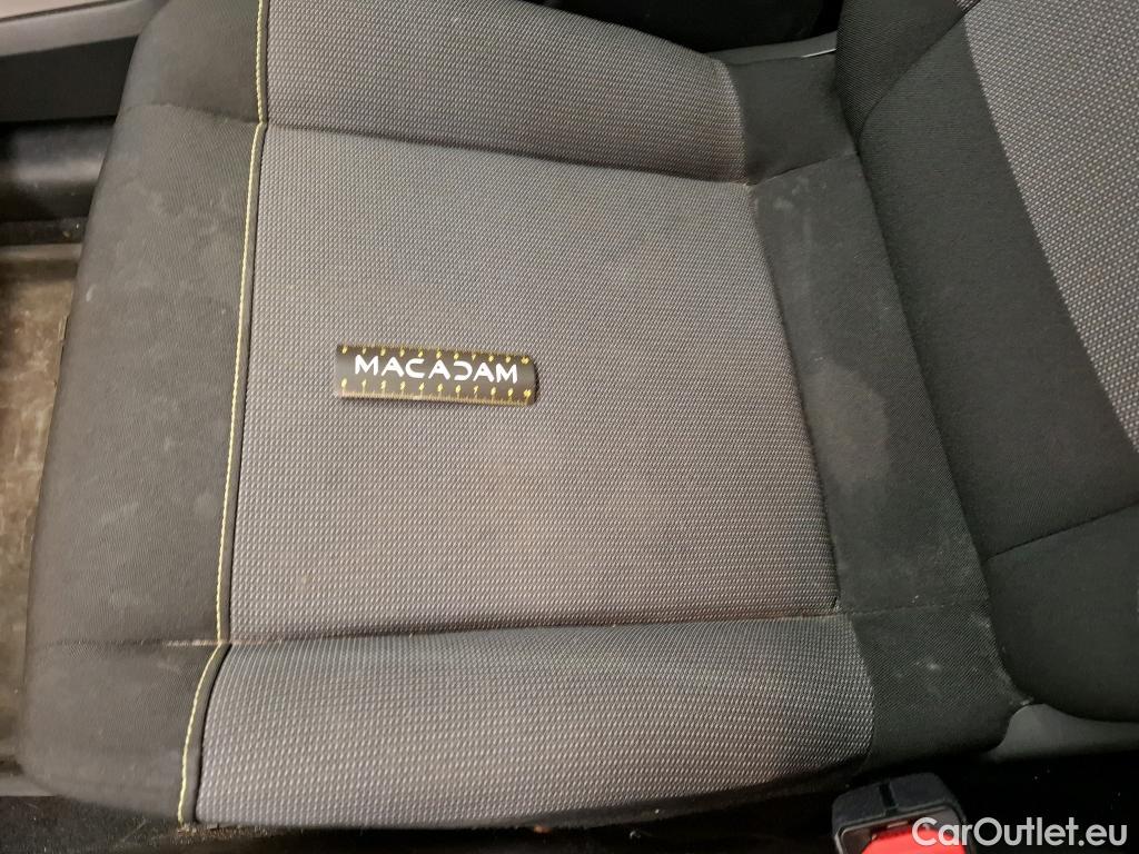  Citroen  C3  Société Feel 1.5 BlueHDI 100CV BVM6 E6d #38