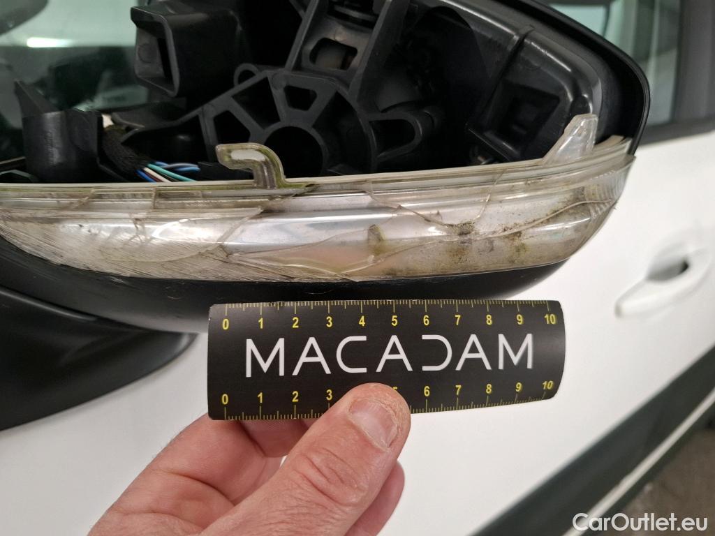  Citroen  C3  Société Feel 1.5 BlueHDI 100CV BVM6 E6d #31