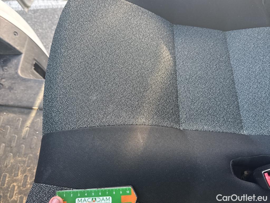  Fiat  Ducato FIAT  VU 4p Fourgon Maxi 3 5 XL H2 2 3 Mjet 130 Pack Pro Nav #96