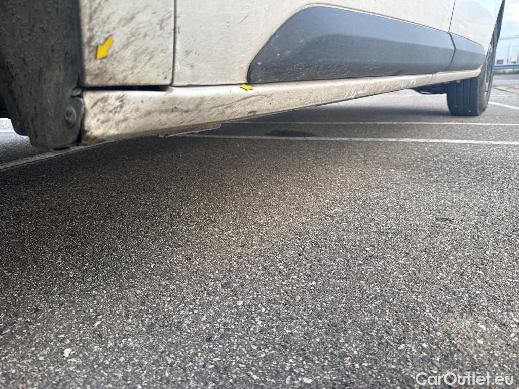  Peugeot  Expert  Fourgon Premium L2 1.5 HDi 120CV BVM6 E6d #9