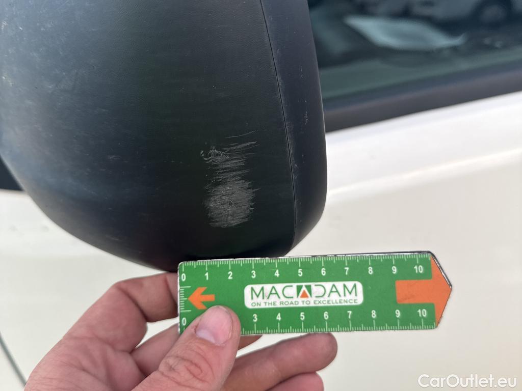  Peugeot  Expert  Fourgon Premium L2 1.5 HDi 120CV BVM6 E6d #25