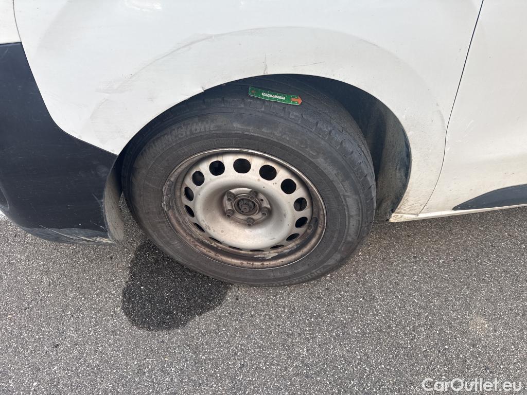  Peugeot  Expert  Fourgon Premium L2 1.5 HDi 120CV BVM6 E6d #22