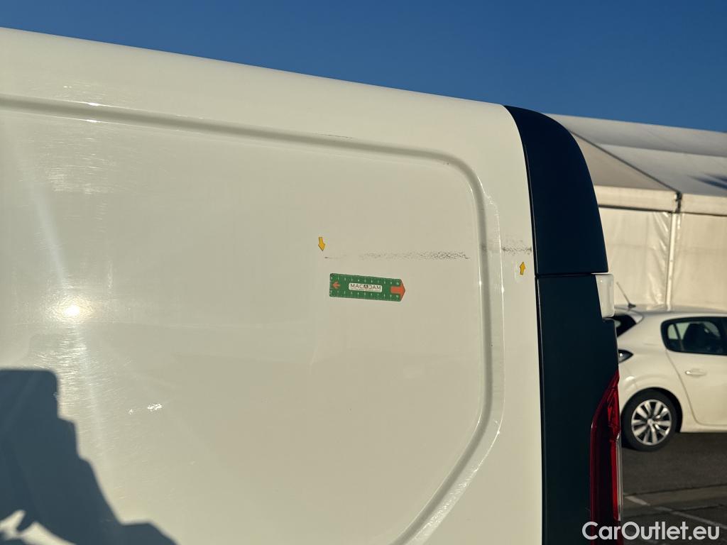  Renault  Trafic RENAULT  / 2019 / 4P / Fourgon tole FG GCF L1H1 1000 dCi 120 #59