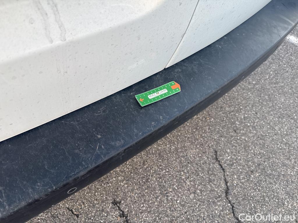  Peugeot  Expert  Fourgon Premium L2 1.5 HDi 120CV BVM6 E6d #29