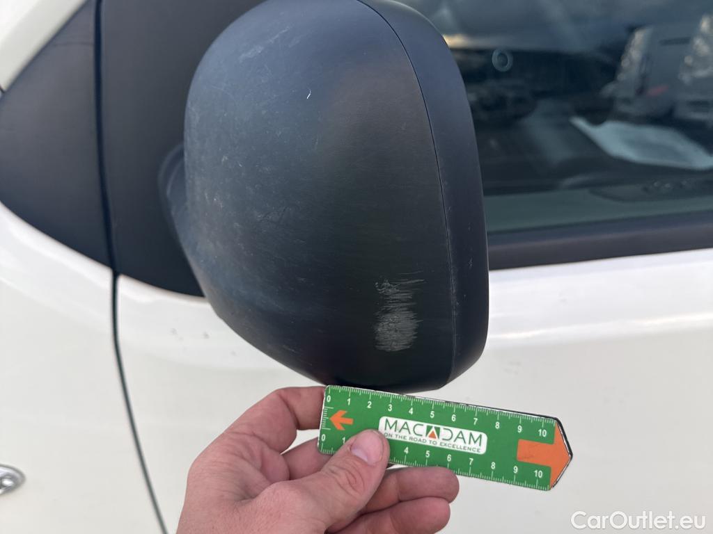  Peugeot  Expert  Fourgon Premium L2 1.5 HDi 120CV BVM6 E6d #24