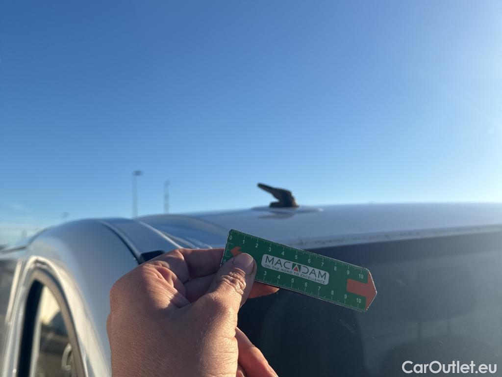  Renault  Trafic RENAULT  / 2019 / 4P / Fourgon tole FG GCF L1H1 1000 dCi 120 #38