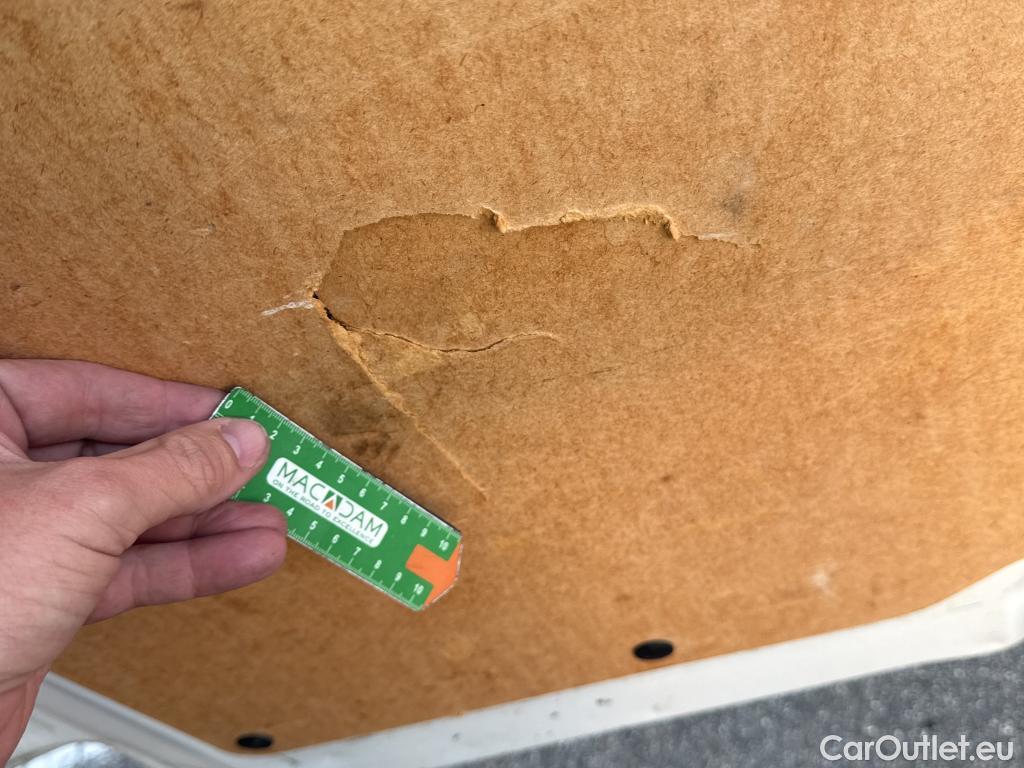  Peugeot  Expert  Fourgon Premium L2 1.5 HDi 120CV BVM6 E6d #17