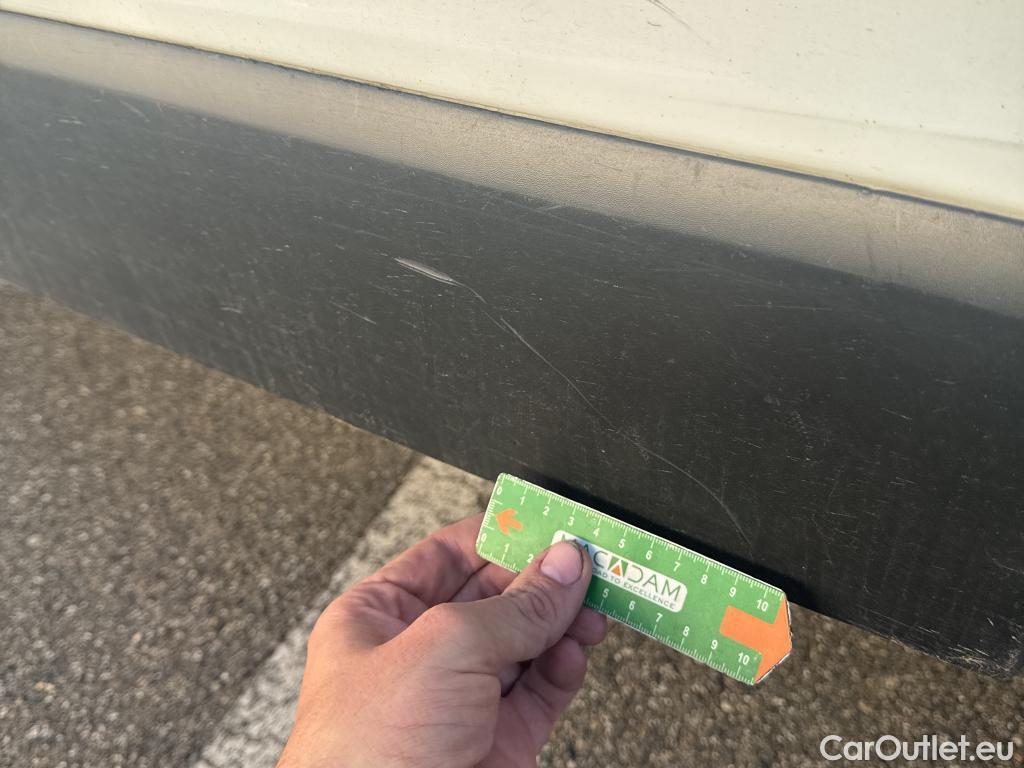  Renault  Trafic RENAULT  / 2019 / 4P / Fourgon tole FG GCF L1H1 1000 dCi 120 #67