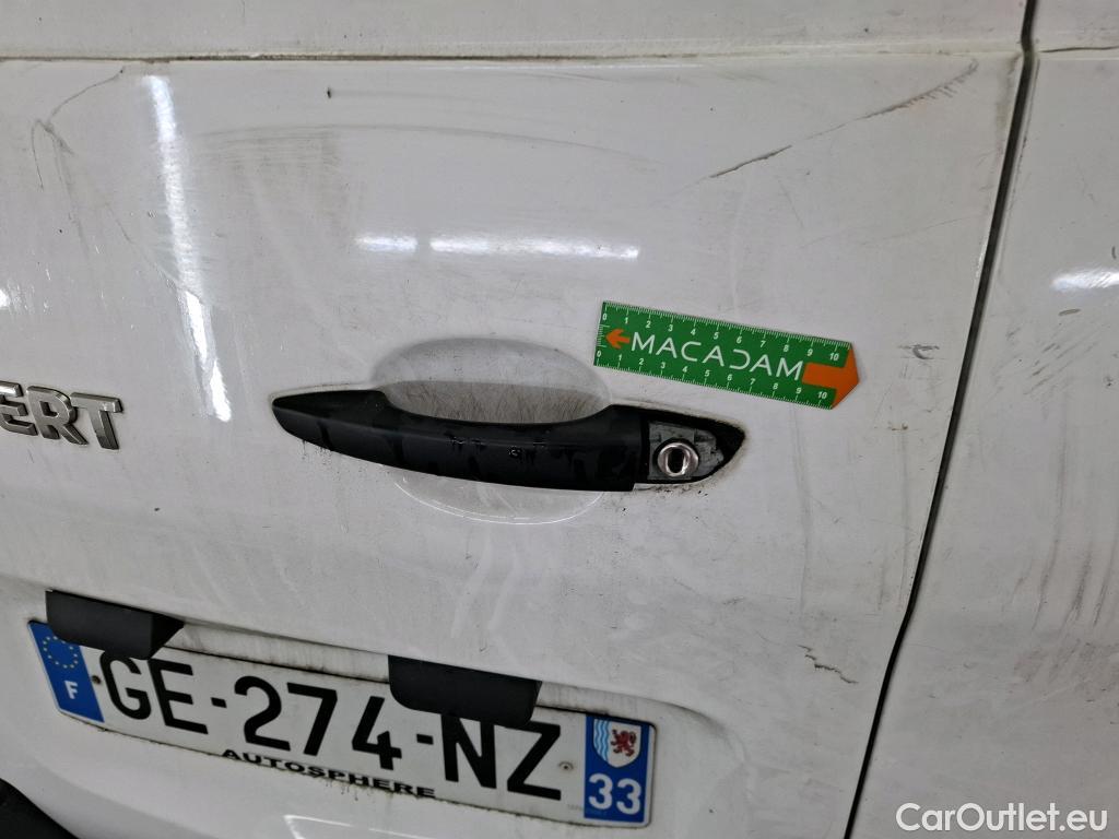  Peugeot  Expert PEUGEOT  / 2016 / 4P / Fourgon tôlé 1.5 BLUEHDI 120 S&S STANDARD PREMIUM #12