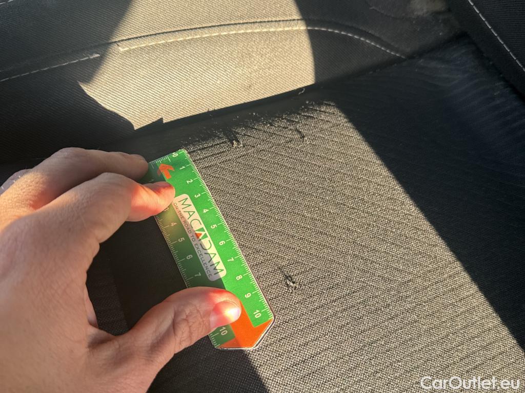  Renault  Trafic RENAULT  / 2019 / 4P / Fourgon tole FG GCF L1H1 1000 dCi 120 #3