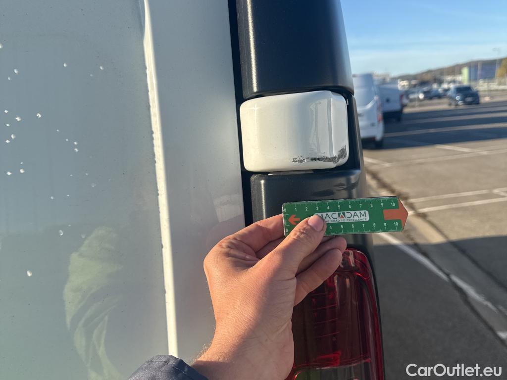  Renault  Trafic RENAULT  / 2019 / 4P / Fourgon tole FG GCF L1H1 1000 dCi 120 #36