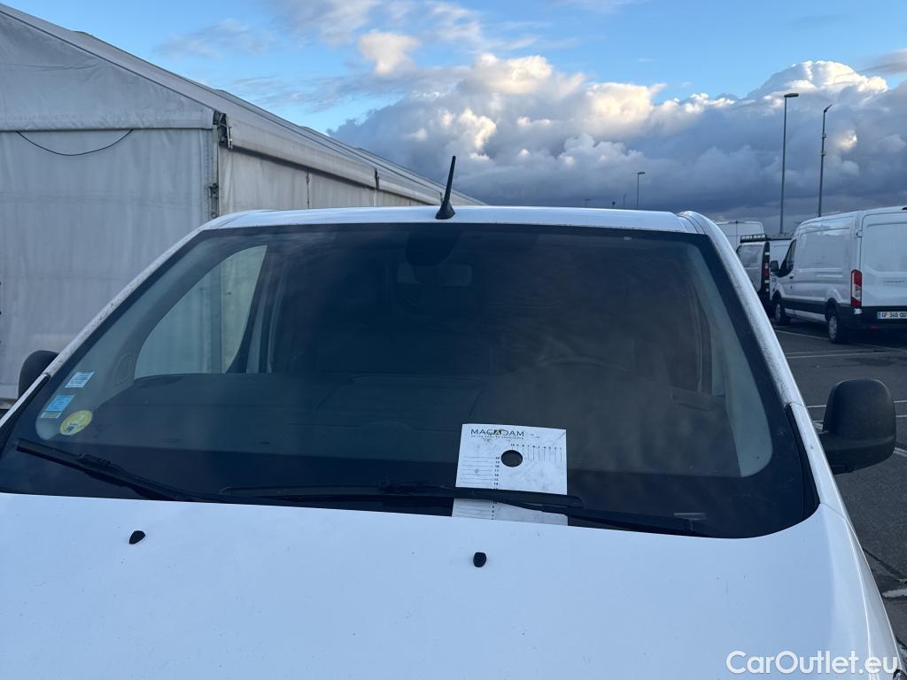  Peugeot  Expert  Fourgon Premium L2 1.5 HDi 120CV BVM6 E6d #1