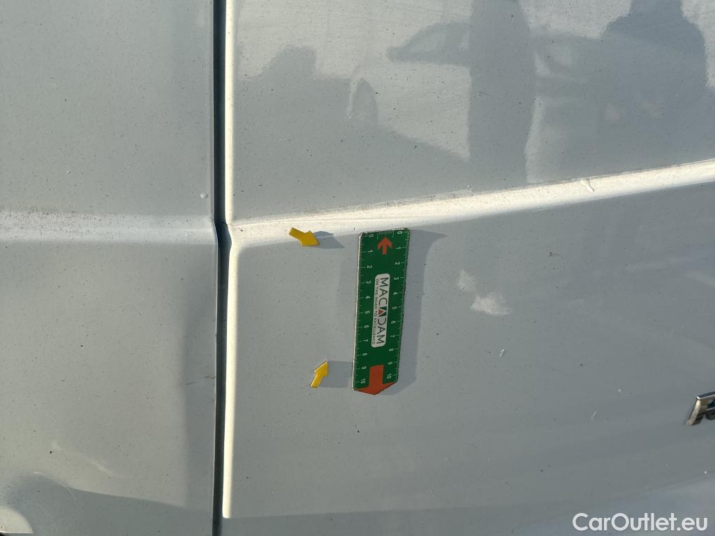  Renault  Trafic RENAULT  / 2019 / 4P / Fourgon tole FG GCF L1H1 1000 dCi 120 #24