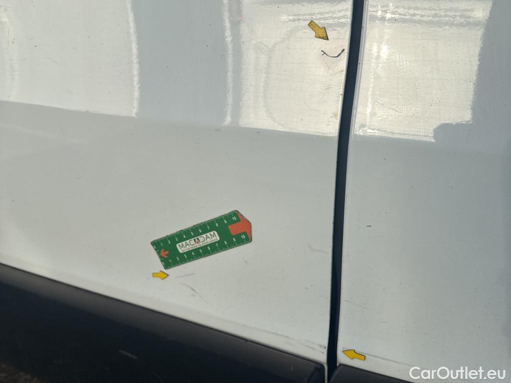  Renault  Trafic RENAULT  / 2019 / 4P / Fourgon tole FG GCF L1H1 1000 dCi 120 #41