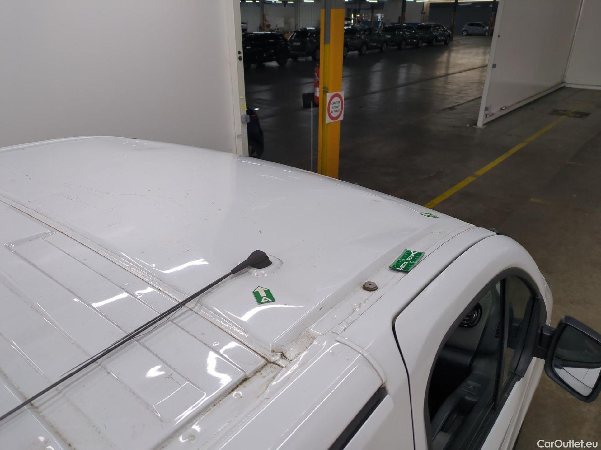  Renault  Trafic  Furgon Grand Confort L1H1 1000 1.6 dCi 120CV BVM6 E6 #76