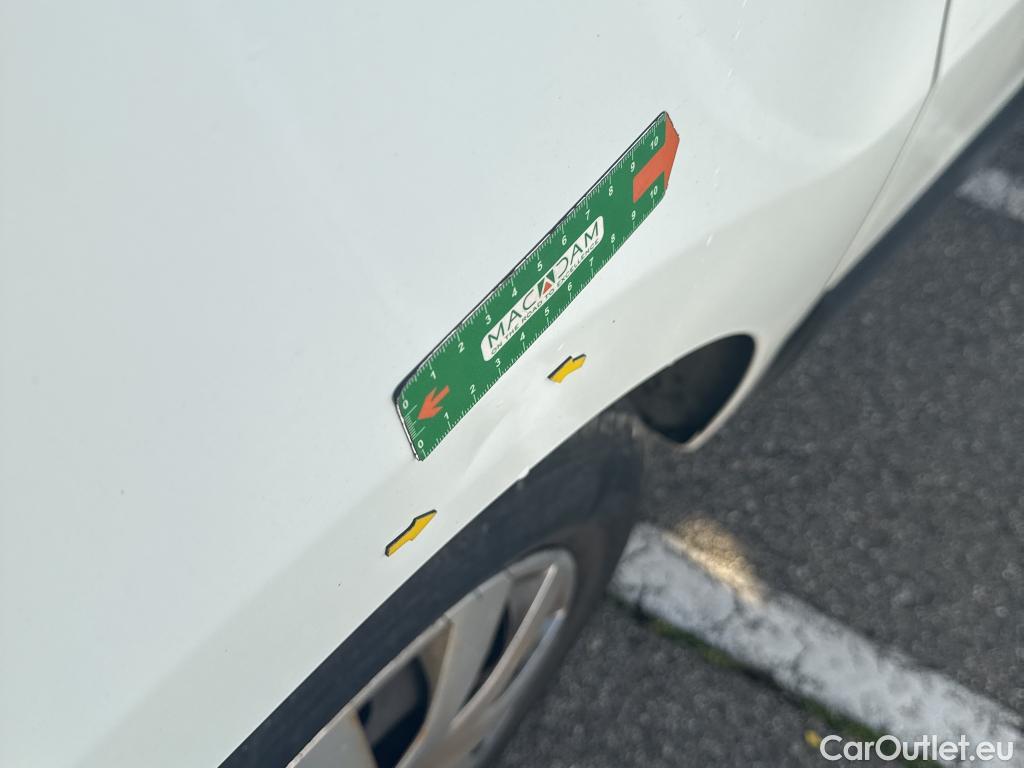  Renault  Trafic RENAULT  / 2019 / 4P / Fourgon tole FG GCF L1H1 1000 dCi 120 #47