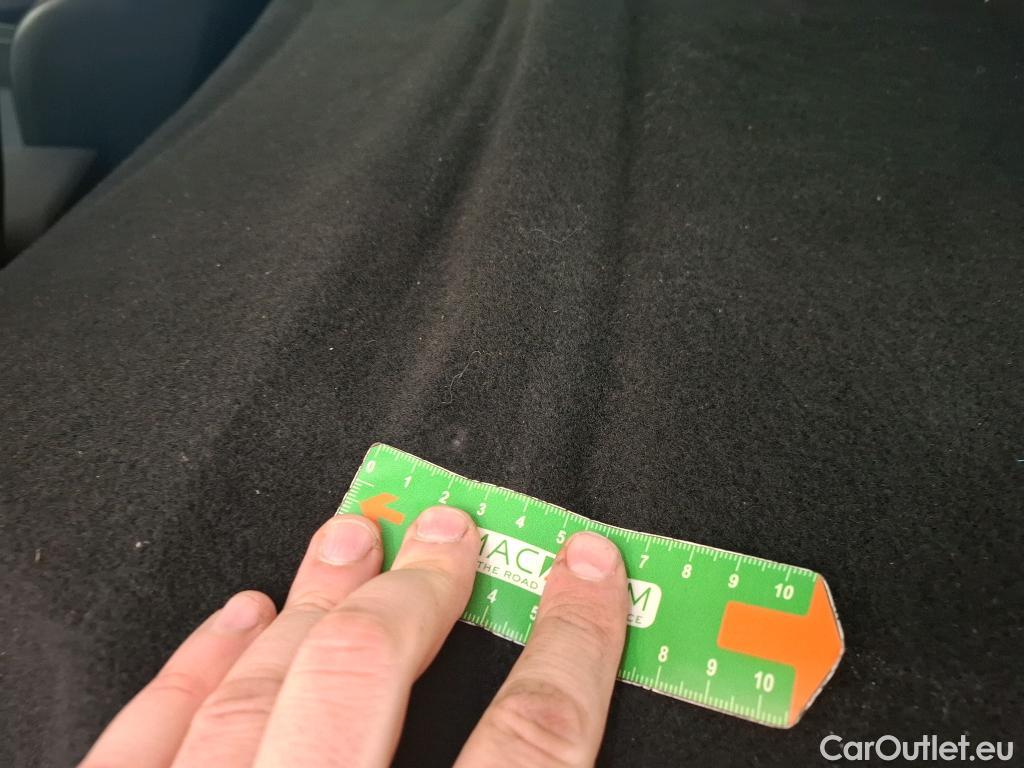  Renault  Megane  IV Berline 5pt. Société Air Nav 1.5 dCi 90CV BVM6 E6 #27