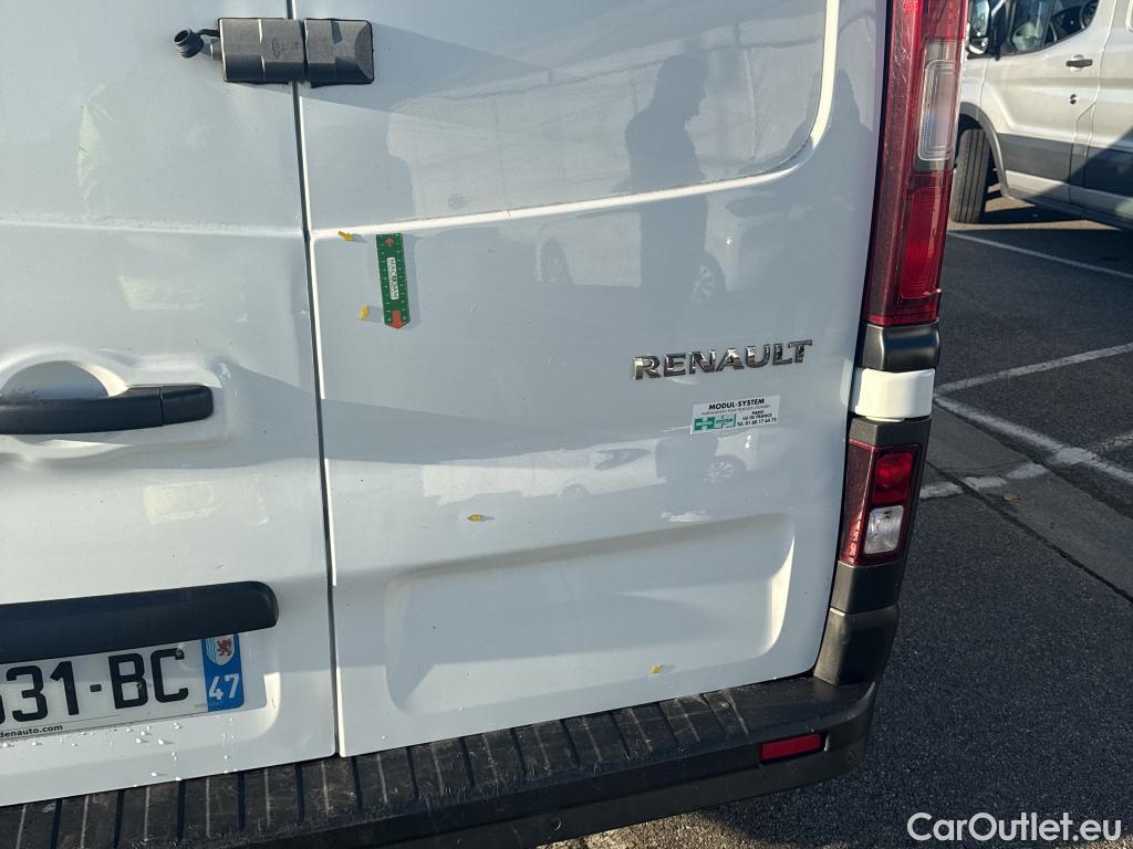  Renault  Trafic RENAULT  / 2019 / 4P / Fourgon tole FG GCF L1H1 1000 dCi 120 #23