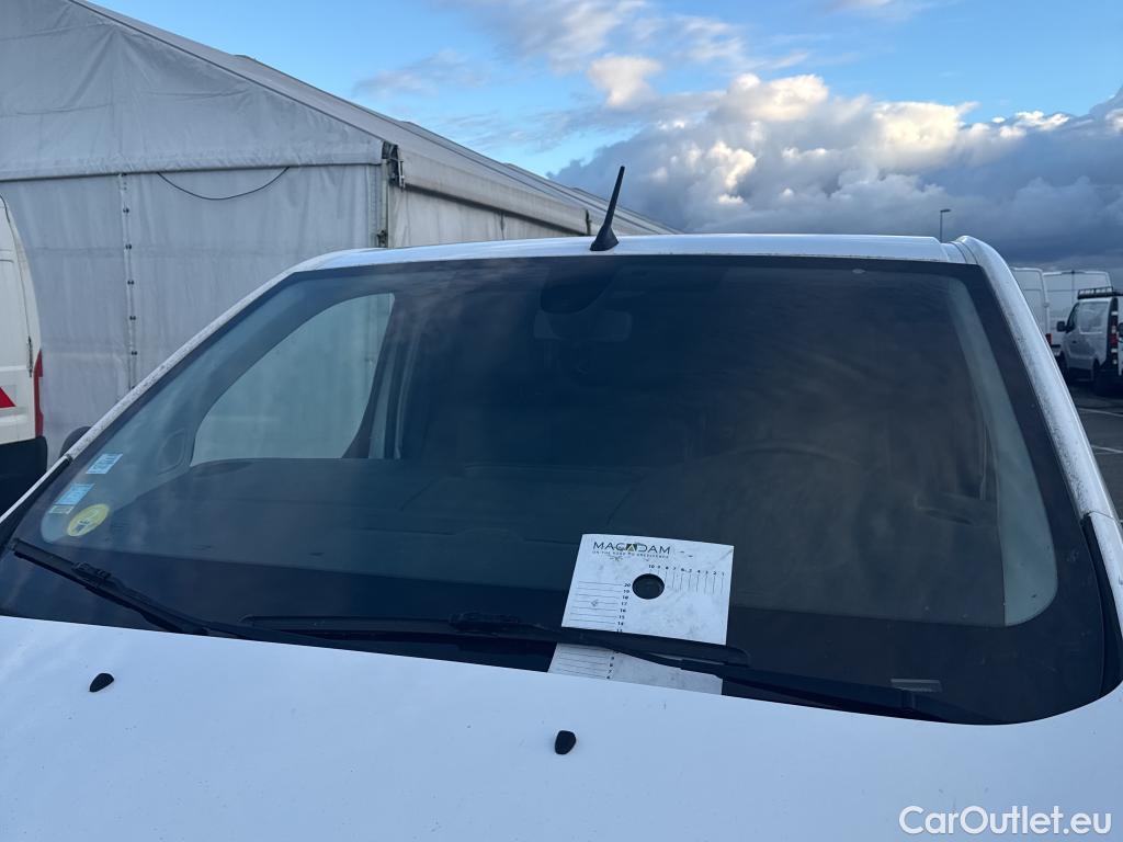  Peugeot  Expert  Fourgon Premium L2 1.5 HDi 120CV BVM6 E6d #20