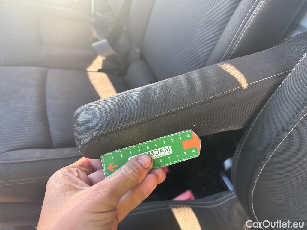  Renault  Trafic RENAULT  / 2019 / 4P / Fourgon tole FG GCF L1H1 1000 dCi 120 #35