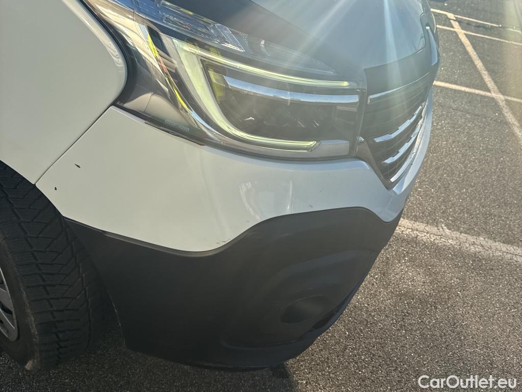  Renault  Trafic RENAULT  / 2019 / 4P / Fourgon tole FG GCF L1H1 1000 dCi 120 #57