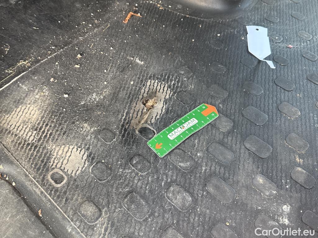  Renault  Trafic RENAULT  / 2019 / 4P / Fourgon tole FG GCF L1H1 1000 dCi 120 #21