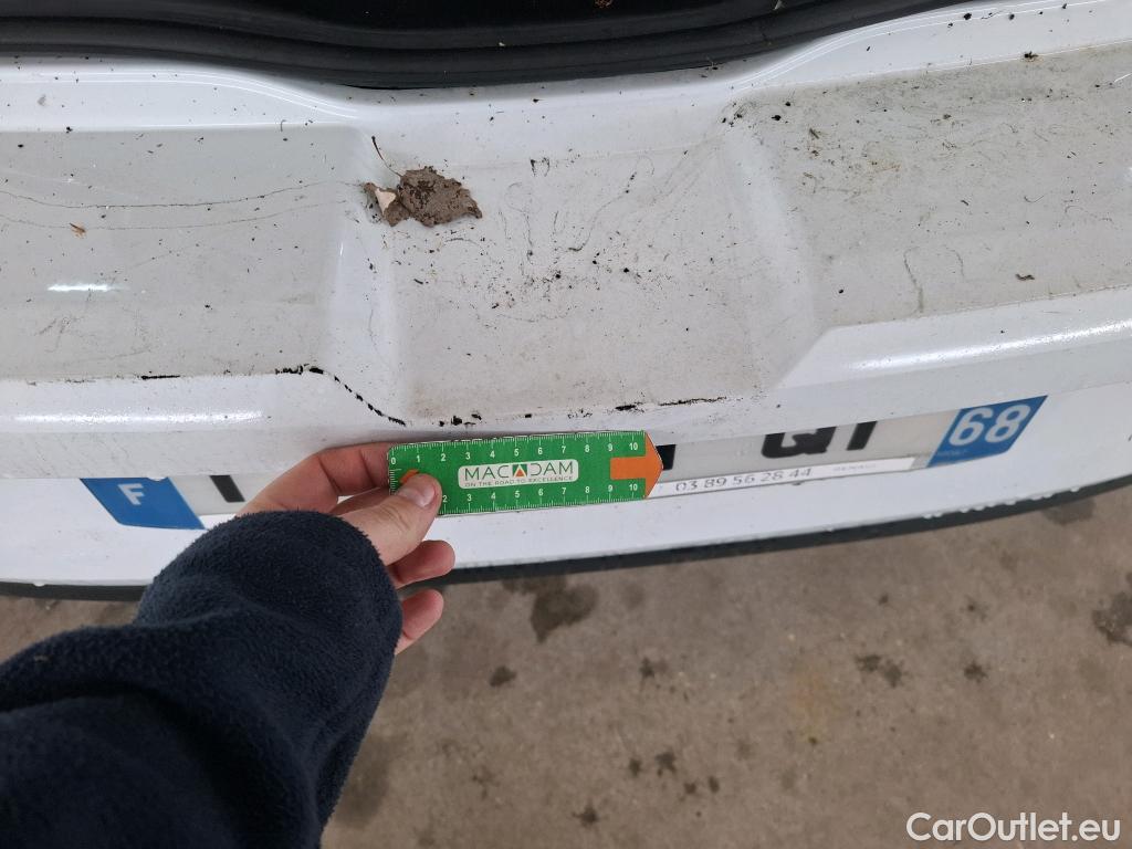  Renault  Megane  IV Berline 5pt. Société Air Nav 1.5 dCi 90CV BVM6 E6 #14