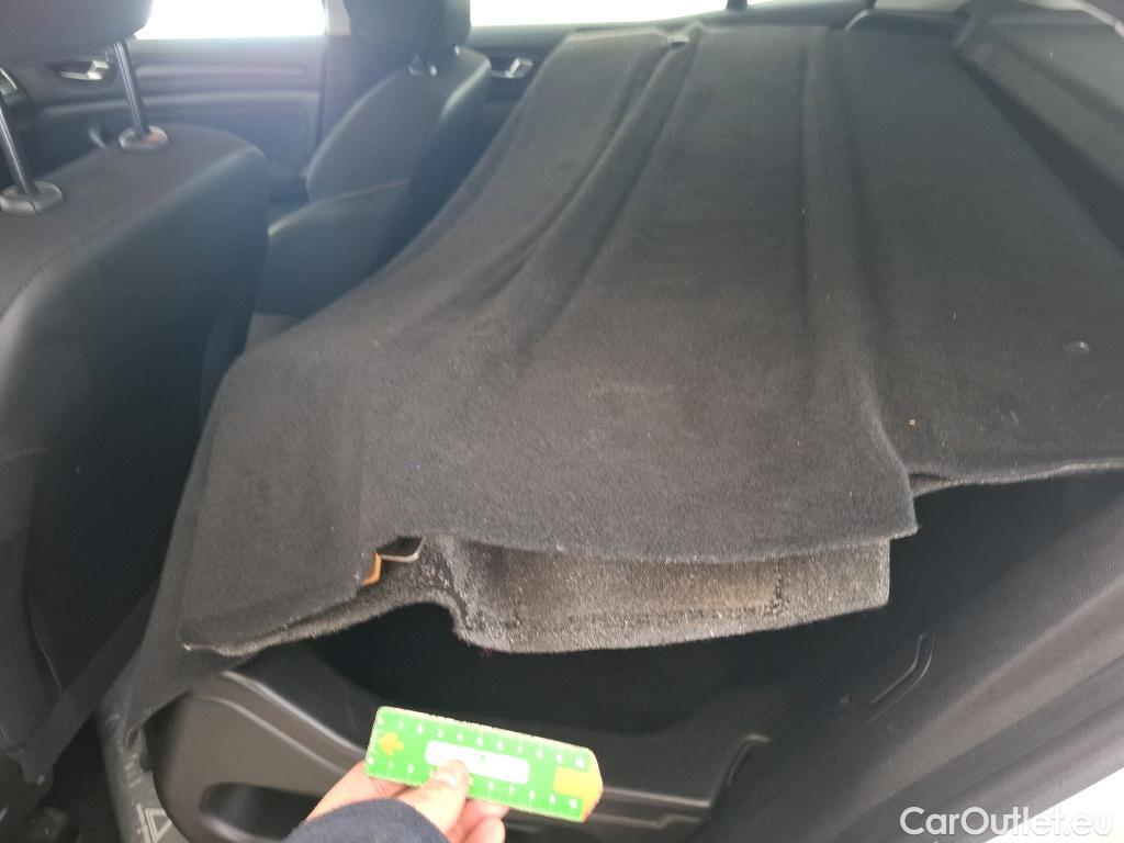  Renault  Megane  IV Berline 5pt. Société Air Nav 1.5 dCi 90CV BVM6 E6 #20