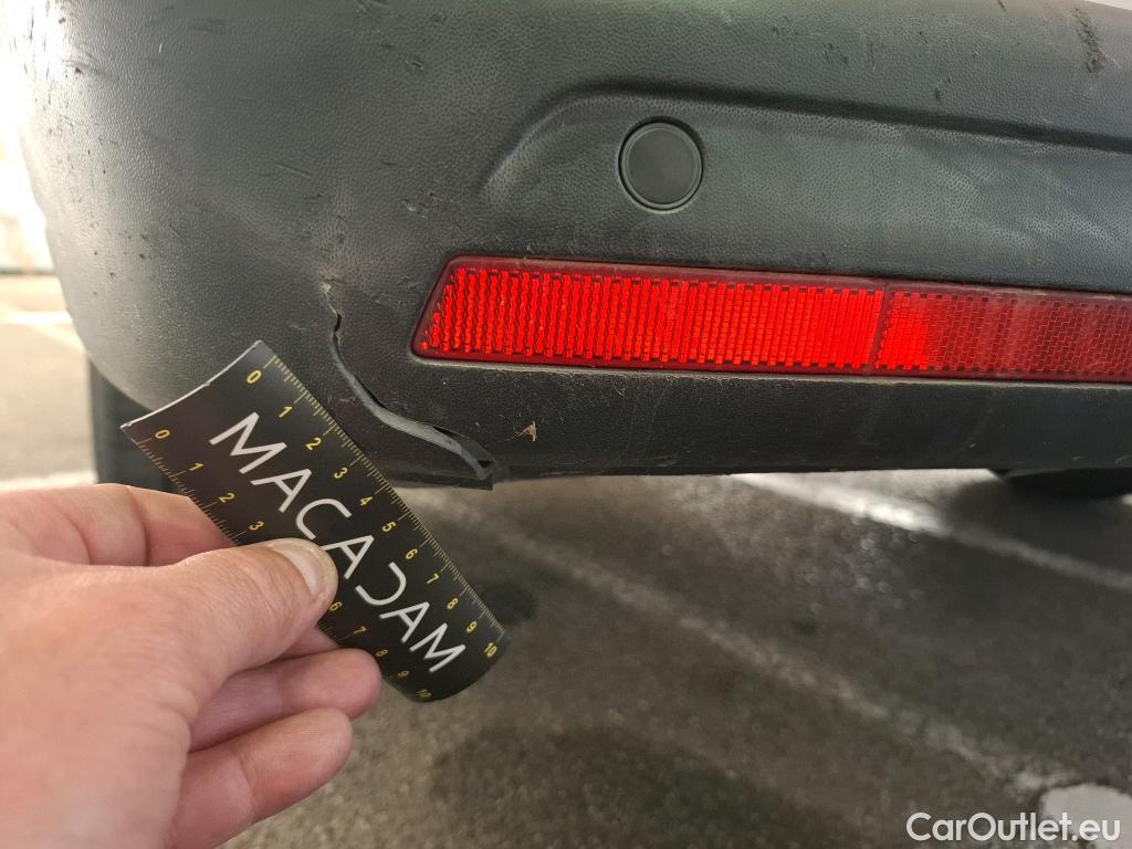  Volkswagen  Transporter T6  Fourgon/Combi Fourgon 2.0 TDI 115CV BVM5 E6 #7