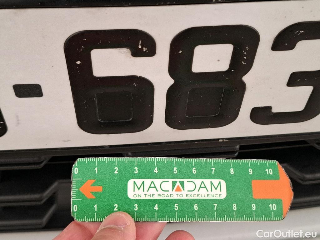  Renault  Captur  / 2019 / 5P / SUV Business TCe 140 EDC FAP -21 / VENTE SANS CG #25