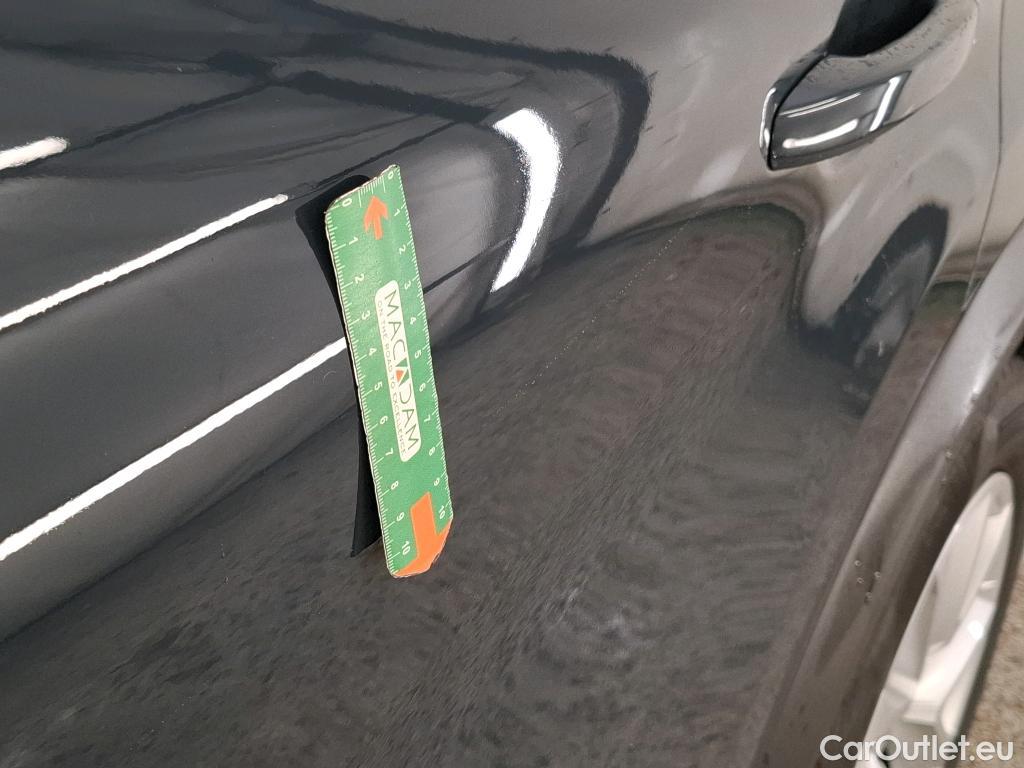  Renault  Captur  / 2019 / 5P / SUV Business TCe 140 EDC FAP -21 / VENTE SANS CG #5