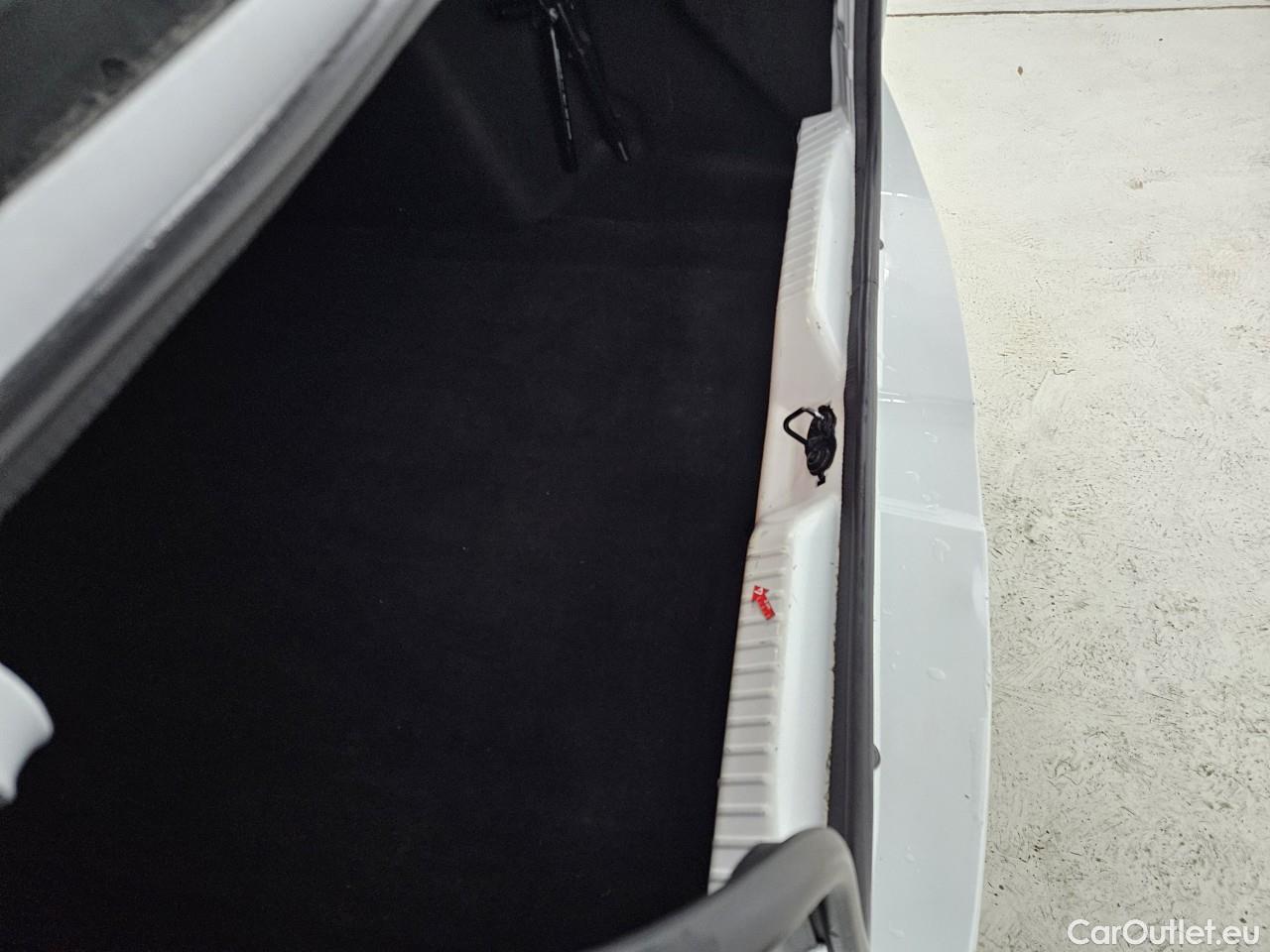  Dacia  Logan 1.0 TCe 90CP Comfort MT6 #32