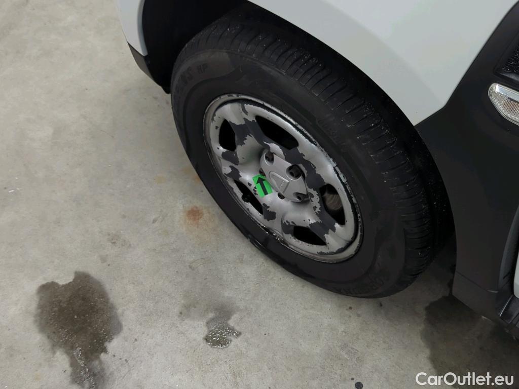  Dacia  Duster 1.5 Blue dCi 115CP Comfort 4WD #13