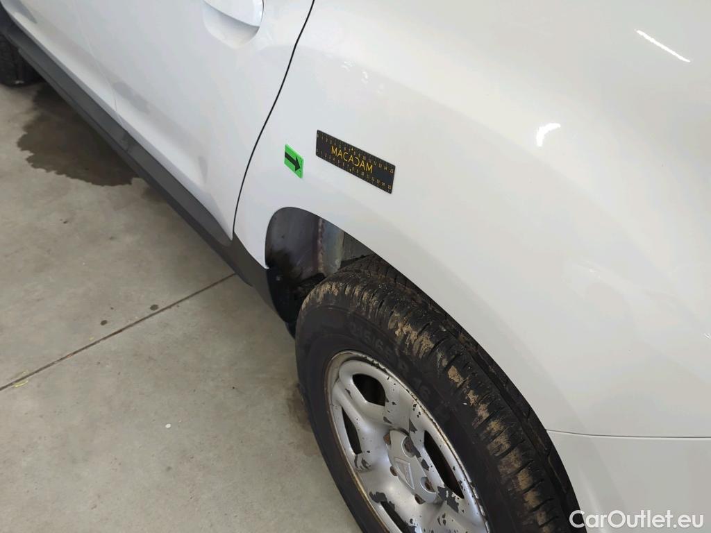  Dacia  Duster 1.5 Blue dCi 115CP Comfort 4WD #3