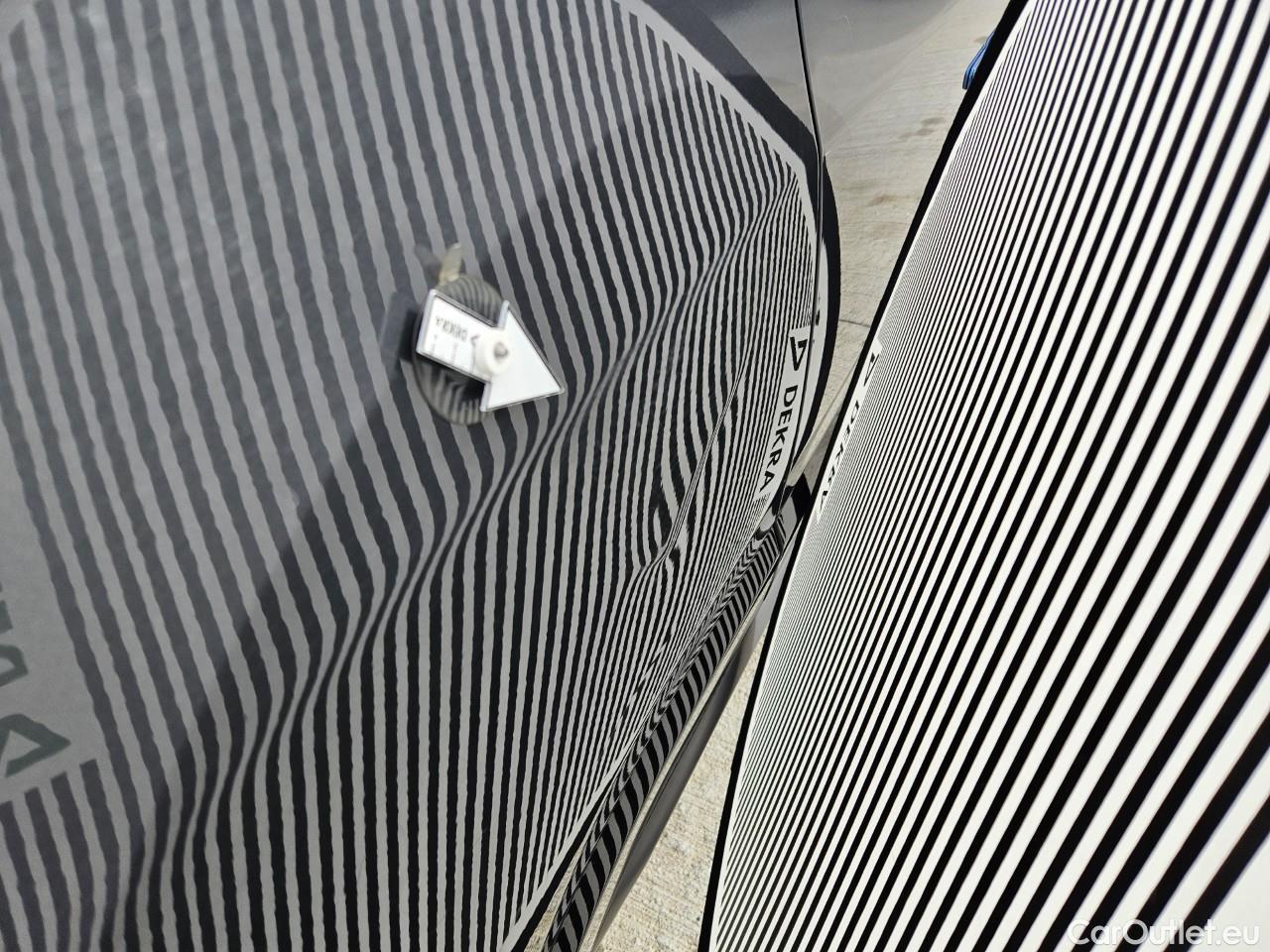  Jeep  Cherokee 1.3 T PHEV 240 CP Summit AT6 4xe #21