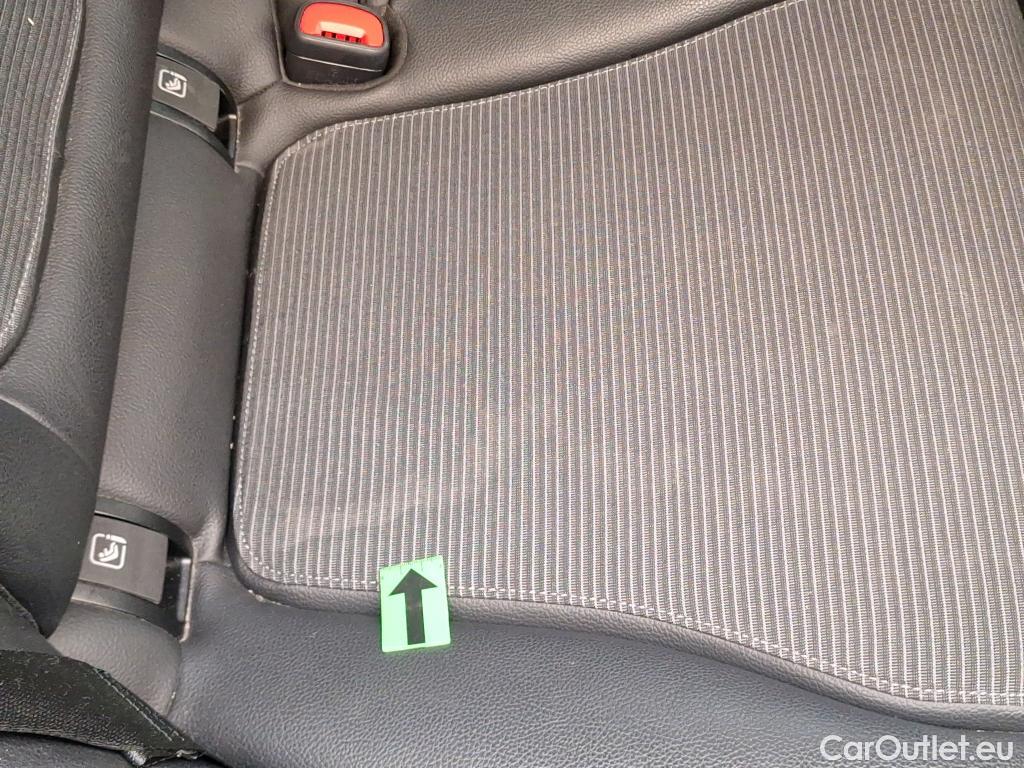  Mercedes  GLC  200 4MATIC #16