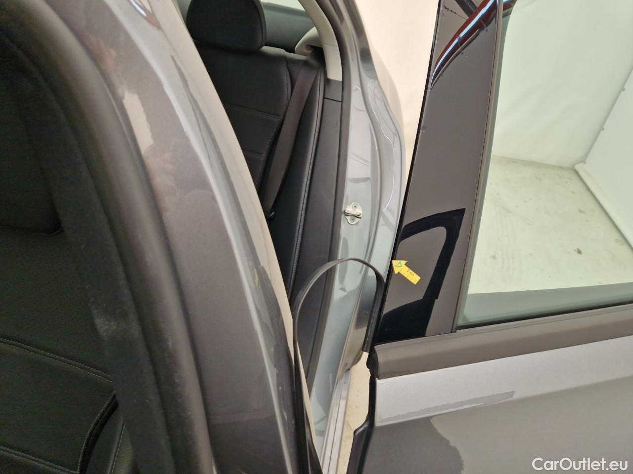  Mercedes  C-Klasse C 220 d 4MATIC #33