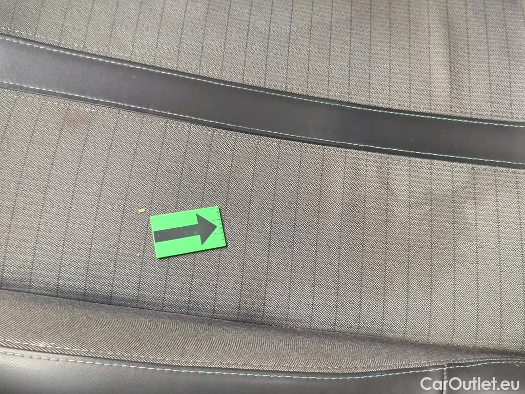  Peugeot  2008 1.5 BlueHDi 100CP Allure STT #30