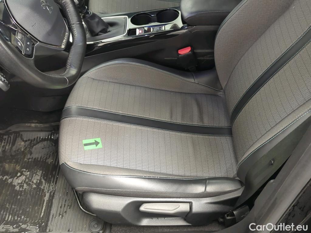  Peugeot  2008 1.5 BlueHDi 100CP Allure STT #27