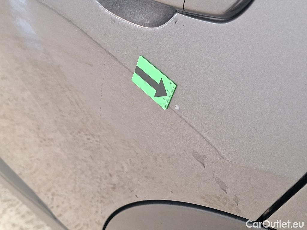  Peugeot  2008 1.2 PureTech 130CP Active Auto STT #40