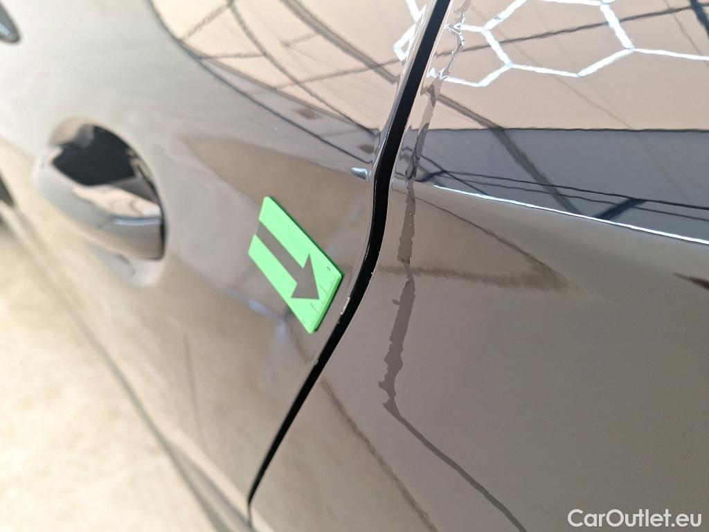  Mercedes  GLC  200 4MATIC #27