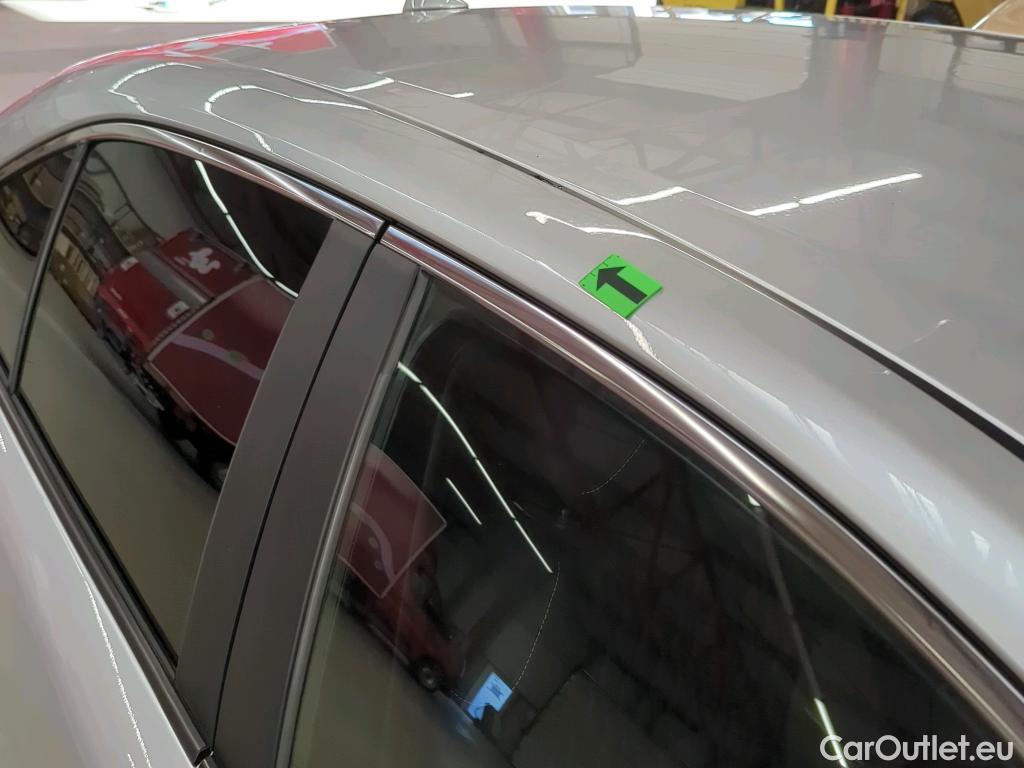  Toyota  Corolla 1.8 Hybrid Dynamic HSD E-CVT #21