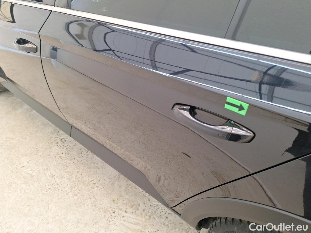  Skoda  Superb 2.0 TSI 280CP Scout Combi DSG 4x4 #29