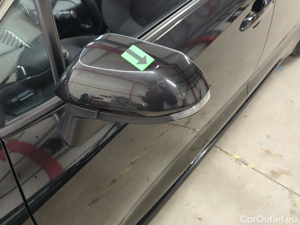  Toyota  Corolla 1.8 Hybrid Dynamic HSD E-CVT #21