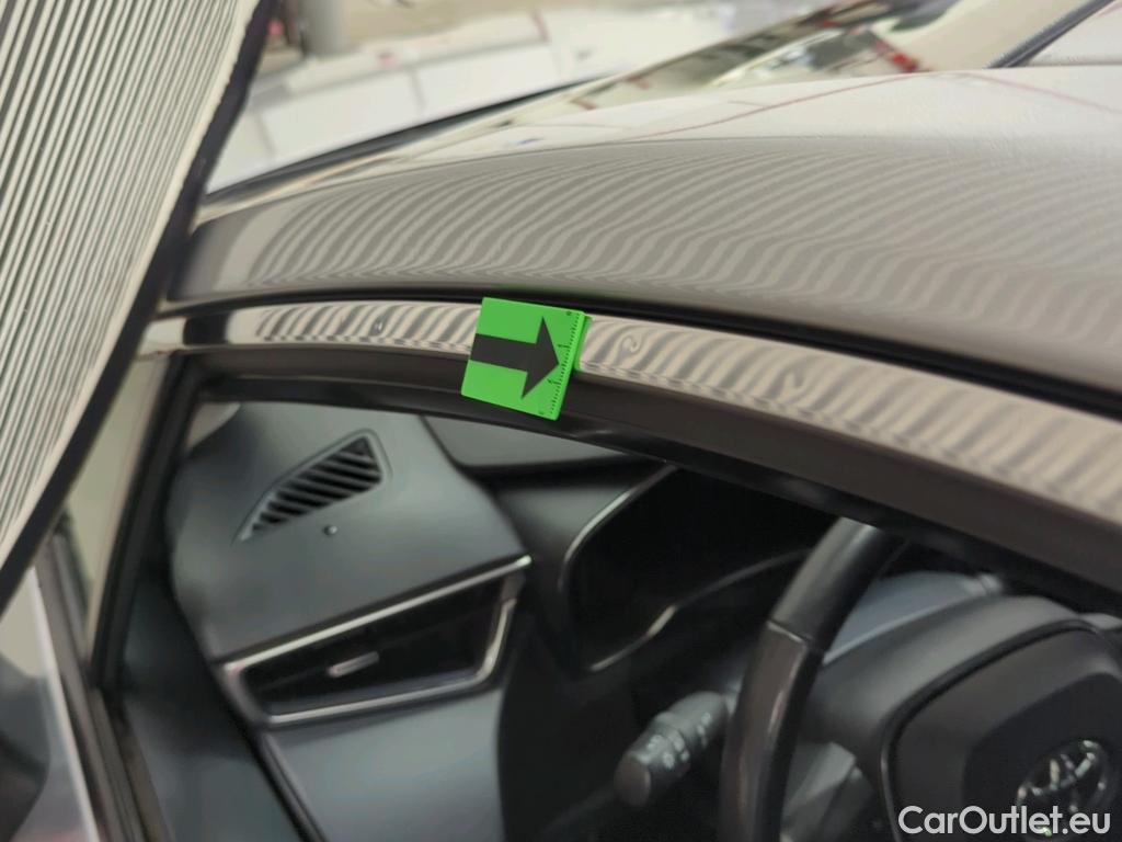  Toyota  Corolla 1.8 Hybrid Dynamic HSD E-CVT #16