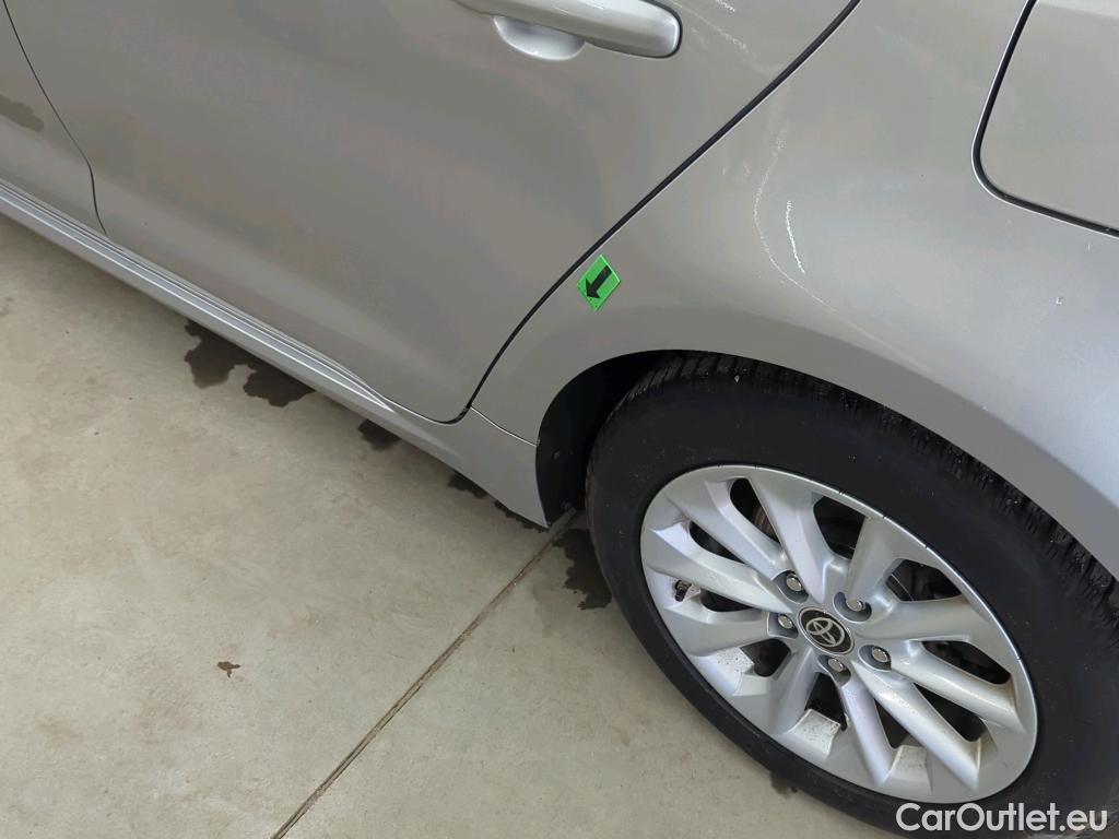  Toyota  Corolla 1.8 Hybrid Dynamic HSD E-CVT #11